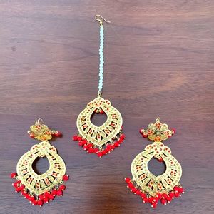 Red earrings and tikka set